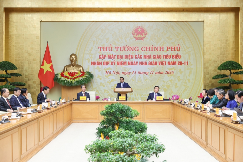 Thủ tướng: Đầu tư cho con người là đầu tư quan trọng nhất- Ảnh 9. Thủ tướng: Đầu tư cho con người là đầu tư quan trọng nhất- Ảnh 9.