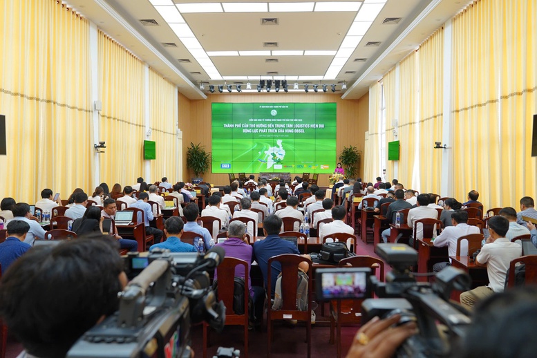 Diễn đàn Kinh tế Cần Thơ 2025: Giải bài toán logistics để trở thành động lực vùng ĐBSCL- Ảnh 2.