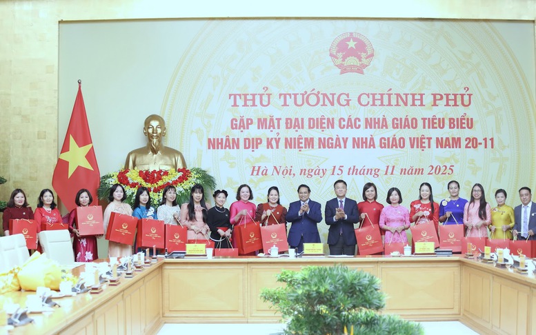 Nhà giáo ưu tú Đỗ Thị Ngọc Duyên: Ngọn lửa chuyển đổi số từ lớp học ở Thốt Nốt