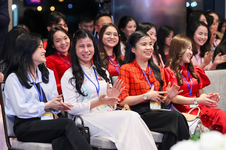 Thủ tướng: Thiết kế chính sách thuận lợi nhất cho kiều bào- Ảnh 10. Thủ tướng: Thiết kế chính sách thuận lợi nhất cho kiều bào- Ảnh 10.