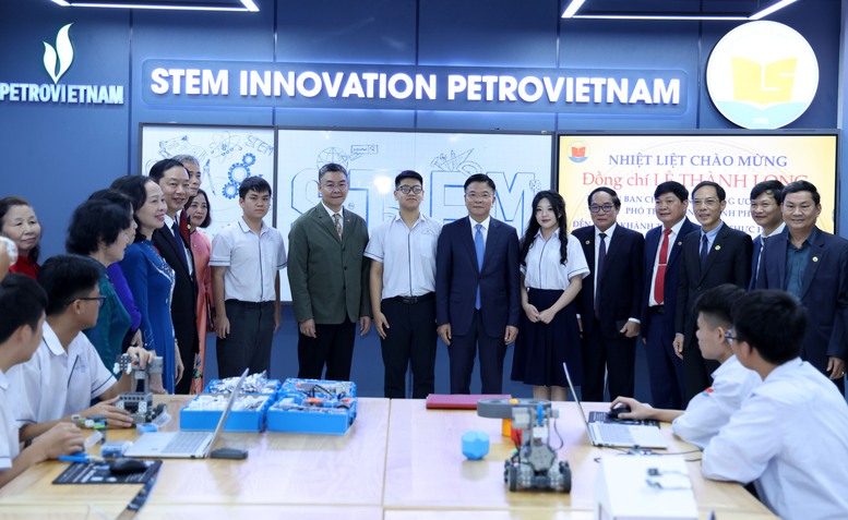 Khẳng định vị thế 'điểm sáng' của giáo dục xứ Thanh- Ảnh 10. Khẳng định vị thế 'điểm sáng' của giáo dục xứ Thanh- Ảnh 10.