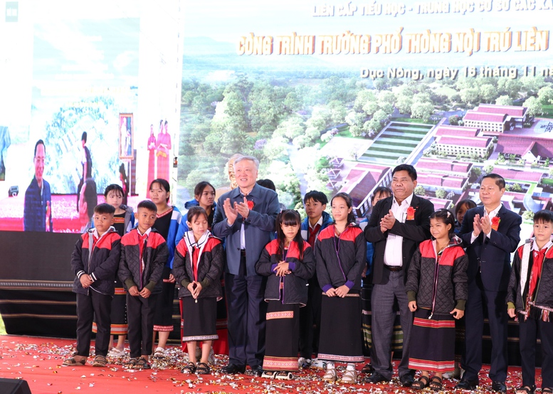 Khởi công xây dựng các Trường phổ thông nội trú liên cấp Tiểu học - THCS các xã biên giới của tỉnh Quảng Ngãi- Ảnh 6. Khởi công xây dựng các Trường phổ thông nội trú liên cấp Tiểu học - THCS các xã biên giới của tỉnh Quảng Ngãi- Ảnh 6.