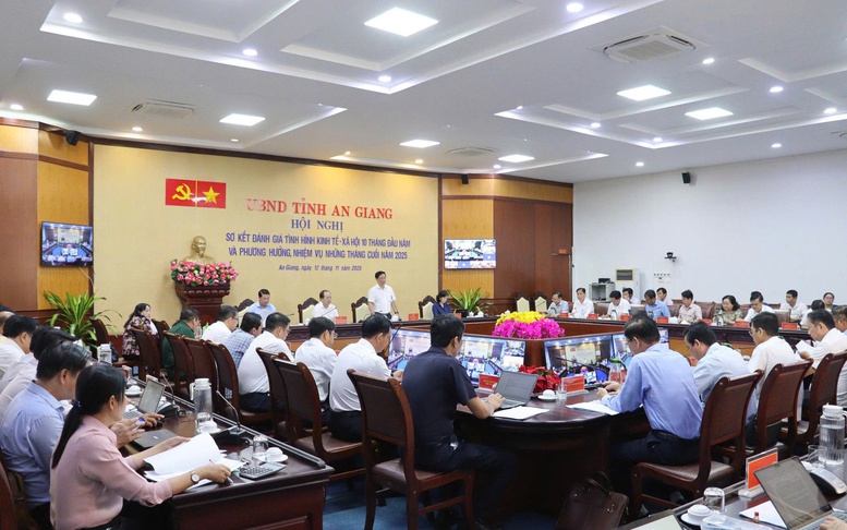 An Giang tăng tốc chuyển đổi số, đẩy mạnh CCHC, mở rộng an sinh trong 10 tháng đầu năm 2025