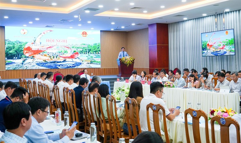 Xây dựng chuỗi liên kết cua Cà Mau: Bệ phóng cho đặc sản vươn xa- Ảnh 1. Xây dựng chuỗi liên kết cua Cà Mau: Bệ phóng cho đặc sản vươn xa- Ảnh 1.