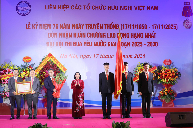 Đối ngoại nhân dân phải đặt mình vào dòng chảy chung cùng bảo vệ, xây dựng và phát triển đất nước- Ảnh 1. Đối ngoại nhân dân phải đặt mình vào dòng chảy chung cùng bảo vệ, xây dựng và phát triển đất nước- Ảnh 1.