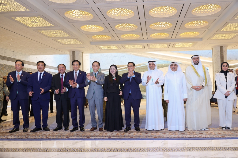 Thủ tướng đề nghị Quỹ Kuwait tăng cường hợp tác, đầu tư với Việt Nam- Ảnh 7. Thủ tướng đề nghị Quỹ Kuwait tăng cường hợp tác, đầu tư với Việt Nam- Ảnh 7.
