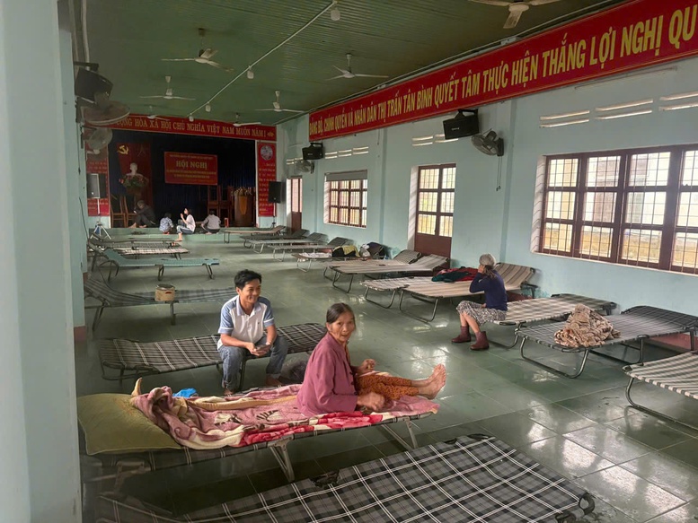 Phát hiện nhiều vết nứt ở núi Ngang, Đà Nẵng sơ tán khẩn cấp 59 hộ dân- Ảnh 3. Phát hiện nhiều vết nứt ở núi Ngang, Đà Nẵng sơ tán khẩn cấp 59 hộ dân- Ảnh 3.