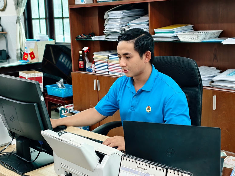 Công đoàn An Giang tăng tốc chuyển đổi số: Từ quét mã QR đến mô hình 'công đoàn không giấy tờ'- Ảnh 1.