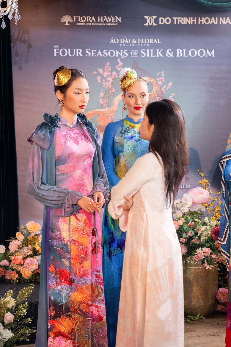 NTK Đỗ Trịnh Hoài Nam quảng bá tinh hoa Áo dài Việt đến Hoa Kỳ- Ảnh 4. NTK Đỗ Trịnh Hoài Nam quảng bá tinh hoa Áo dài Việt đến Hoa Kỳ- Ảnh 4.