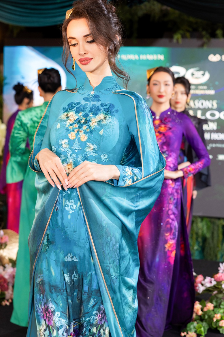 NTK Đỗ Trịnh Hoài Nam quảng bá tinh hoa Áo dài Việt đến Hoa Kỳ- Ảnh 5. NTK Đỗ Trịnh Hoài Nam quảng bá tinh hoa Áo dài Việt đến Hoa Kỳ- Ảnh 5.