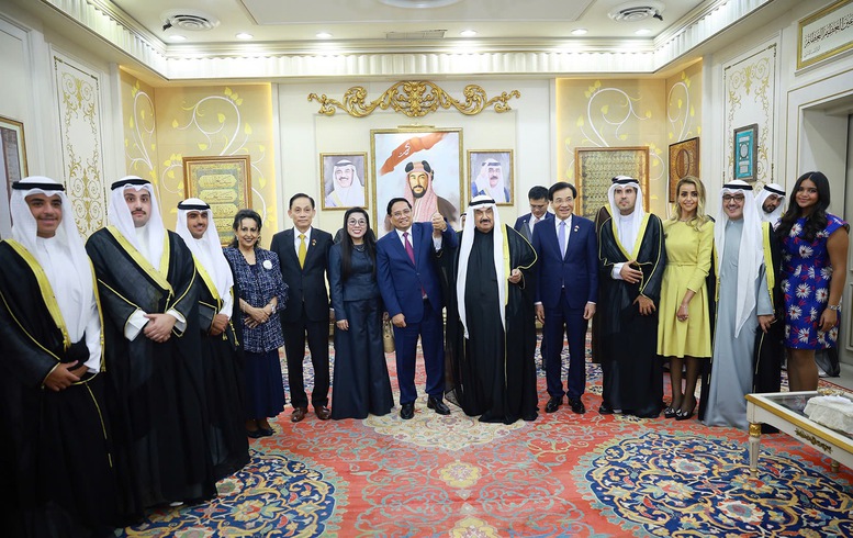 Nguyên Thủ tướng Kuwait: Việt Nam là "đất nước của những điều vĩ đại"- Ảnh 2. Nguyên Thủ tướng Kuwait: Việt Nam là "đất nước của những điều vĩ đại"- Ảnh 2.