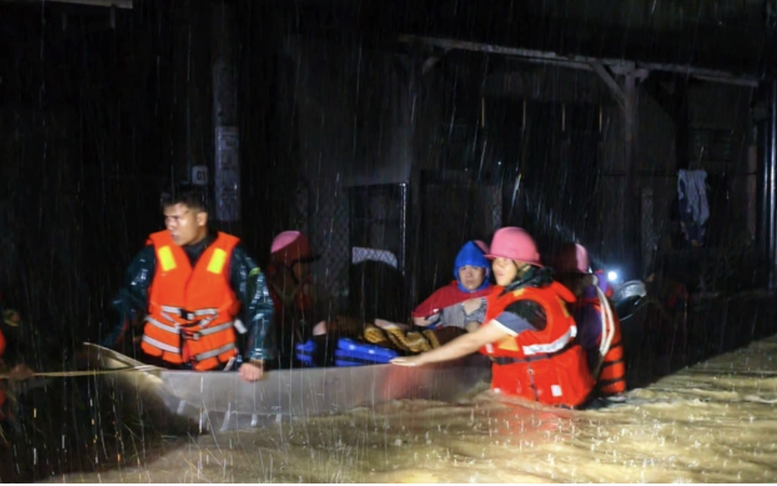 Gia Lai, Đăk Lăk mưa cực đại, hàng nghìn hộ dân phải di dời khẩn cấp