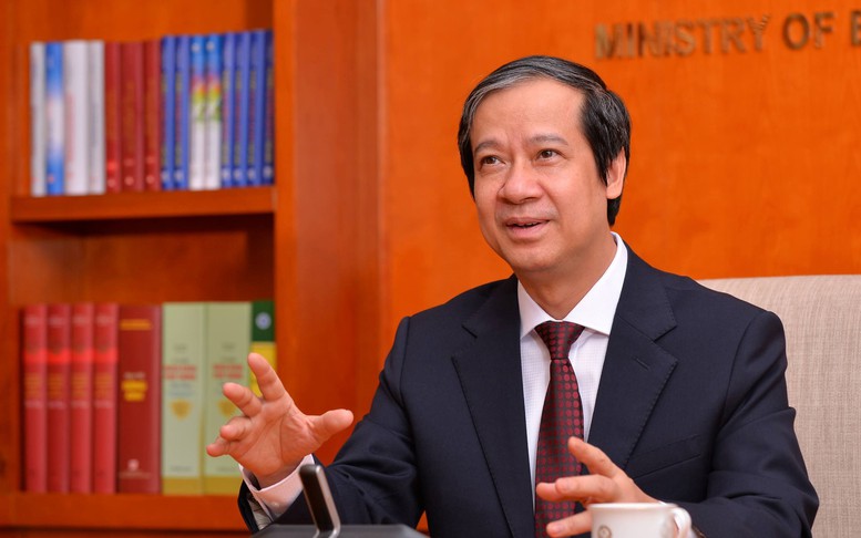 Giữ tôn nghiêm trong giáo dục: “Thầy ra thầy, trò ra trò”