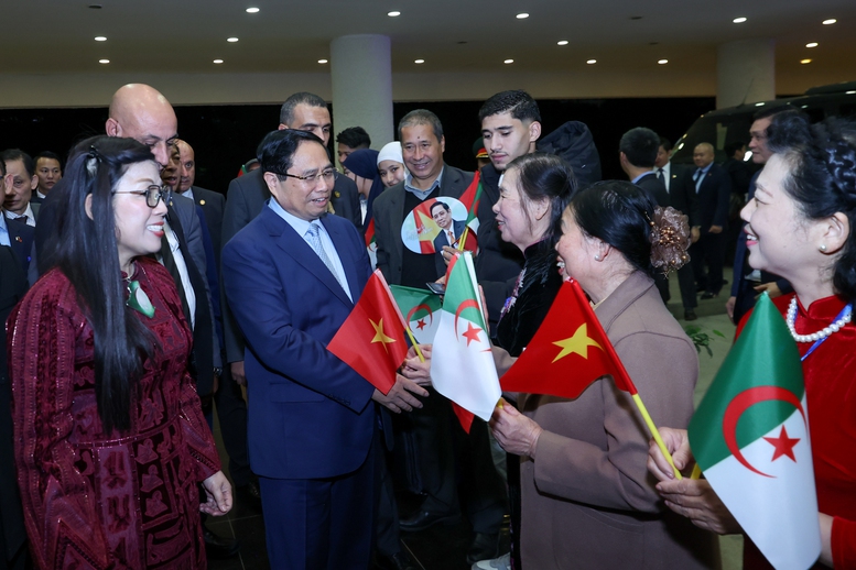 Thủ tướng: Kiều bào ta dù ở đâu cũng có thể trở về cội nguồn thuận lợi nhất- Ảnh 1. Thủ tướng: Kiều bào ta dù ở đâu cũng có thể trở về cội nguồn thuận lợi nhất- Ảnh 1.