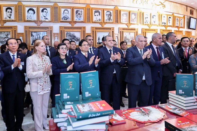 Thủ tướng dự lễ ra mắt cuốn sách 'Điện Biên Phủ' của Đại tướng Võ Nguyên Giáp bằng tiếng Arab- Ảnh 2.