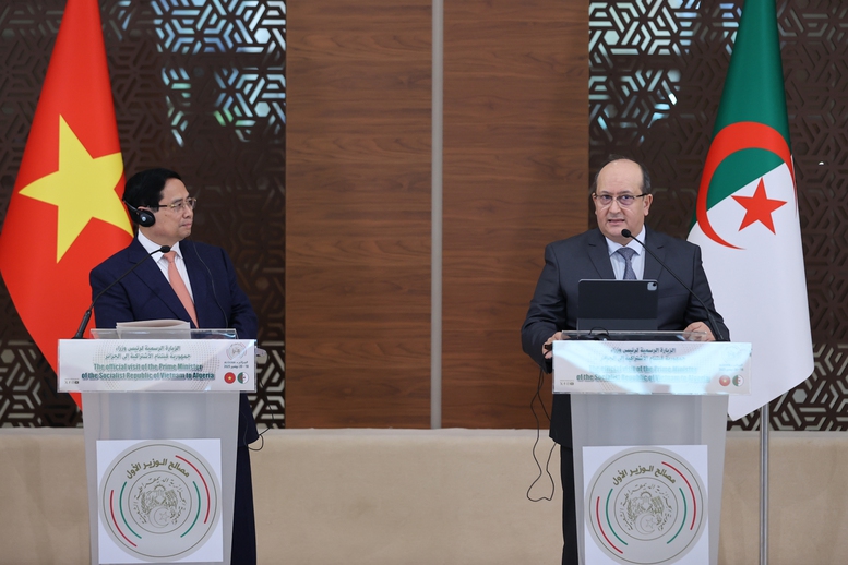 Thủ tướng Algeria: Đưa quan hệ hợp tác với Việt Nam trở thành hình mẫu trong quan hệ quốc tế- Ảnh 2. Thủ tướng Algeria: Đưa quan hệ hợp tác với Việt Nam trở thành hình mẫu trong quan hệ quốc tế- Ảnh 2.