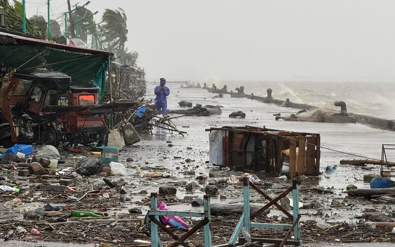 Chủ tịch nước và Thủ tướng Chính phủ gửi điện thăm hỏi về thiệt hại do bão tại Philippines