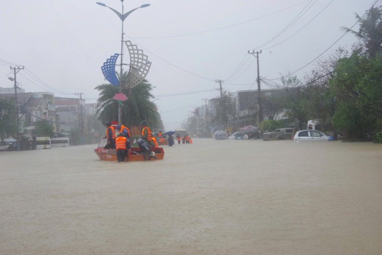 Gia Lai triển khai các biện pháp khẩn cấp ứng phó với mưa lũ đặc biệt lớn- Ảnh 6. Gia Lai triển khai các biện pháp khẩn cấp ứng phó với mưa lũ đặc biệt lớn- Ảnh 6.