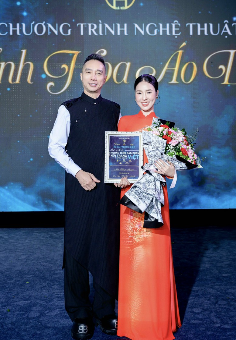 ‘Di sản Thành phố Hồ Chí Minh’: Bản giao hòa giữa quá khứ và hiện đại trong tà áo dài Việt- Ảnh 3.