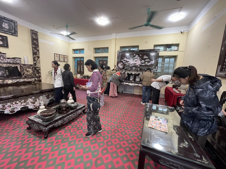 Giữ hồn nghề Việt, nâng tầm giá trị từ OCOP kết hợp du lịch làng nghề- Ảnh 2.