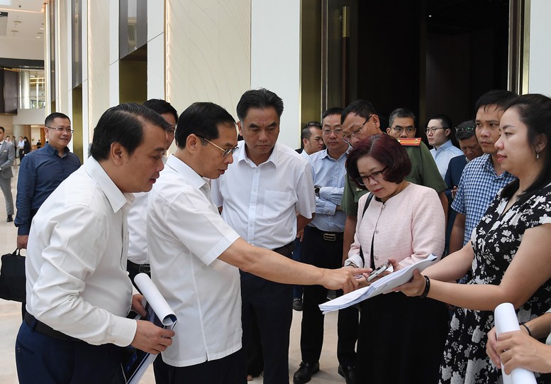 Phó Thủ tướng Bùi Thanh Sơn kiểm tra địa điểm tổ chức Diễn đàn Kinh tế mùa Thu 2025- Ảnh 2.