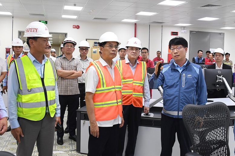 Khánh thành Nhà máy điện Nhơn Trạch 4 trong tháng 12/2025- Ảnh 4. Khánh thành Nhà máy điện Nhơn Trạch 4 trong tháng 12/2025- Ảnh 4.