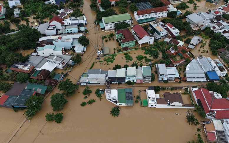 Nguyên nhân mưa lũ cực đoan tại miền Trung, diễn biến cụ thể trong những ngày tới