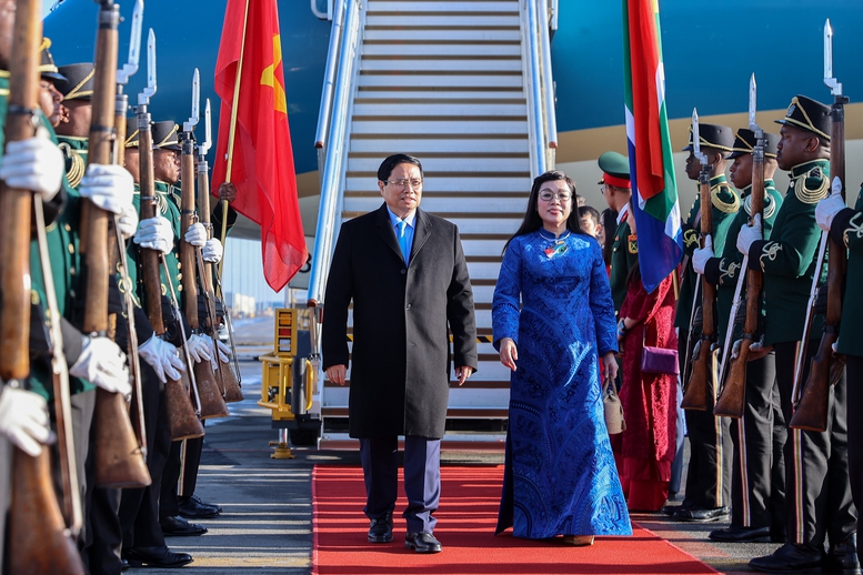 Thủ tướng Phạm Minh Chính tới Nam Phi tham dự Hội nghị thượng đỉnh G20- Ảnh 3.