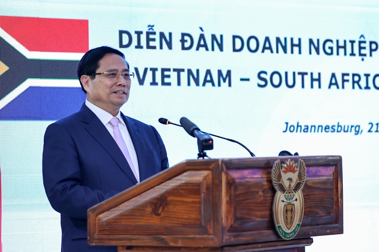 Thủ tướng kêu gọi doanh nghiệp Việt Nam – Nam Phi 'gặp gỡ - kết nối – hành động - ra sản phẩm'- Ảnh 4. Thủ tướng kêu gọi doanh nghiệp Việt Nam – Nam Phi 'gặp gỡ - kết nối – hành động - ra sản phẩm'- Ảnh 4.