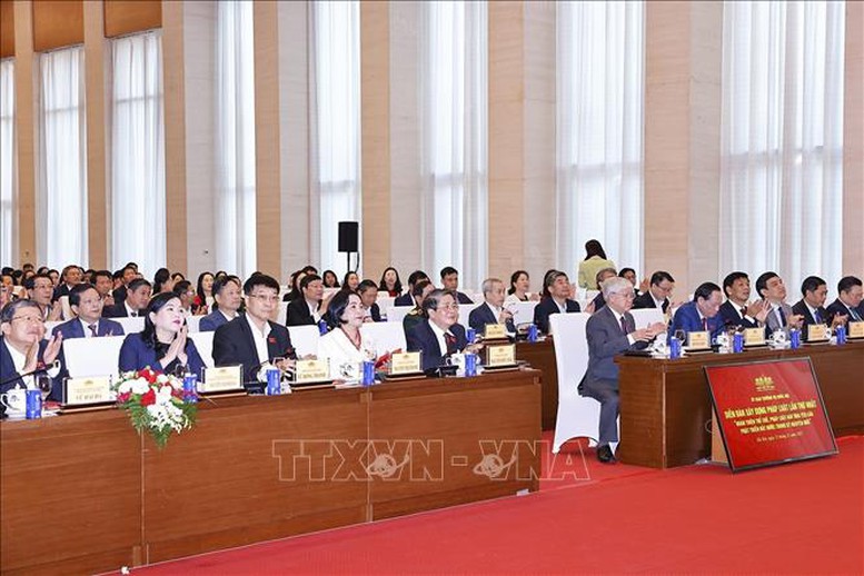 Chủ tịch Quốc hội: Thực hiện nghiêm quy trình lập pháp, kiên quyết phòng, chống tiêu cực, lợi ích nhóm- Ảnh 4.