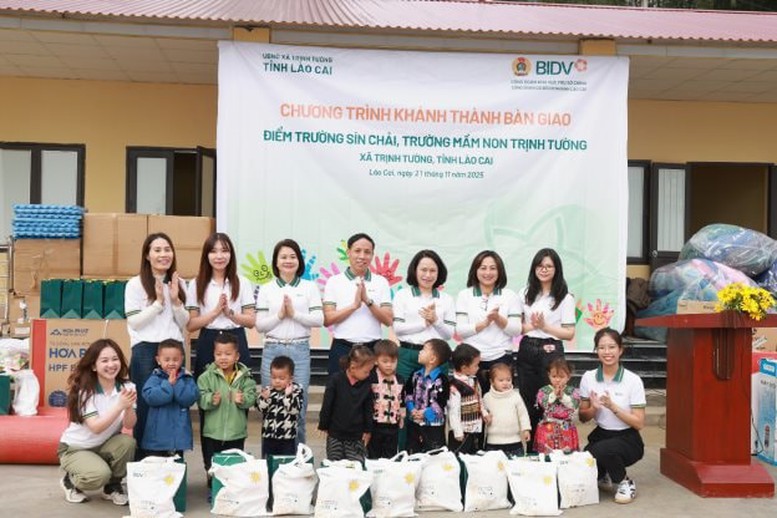 Khánh thành điểm trường Sín Chải, thêm cơ hội học tập cho trẻ em vùng cao- Ảnh 3. Khánh thành điểm trường Sín Chải, thêm cơ hội học tập cho trẻ em vùng cao- Ảnh 3.
