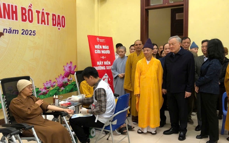 Phó Thủ tướng Thường trực dự ngày hội 'Hiến máu cứu người - hành Bồ Tát đạo'