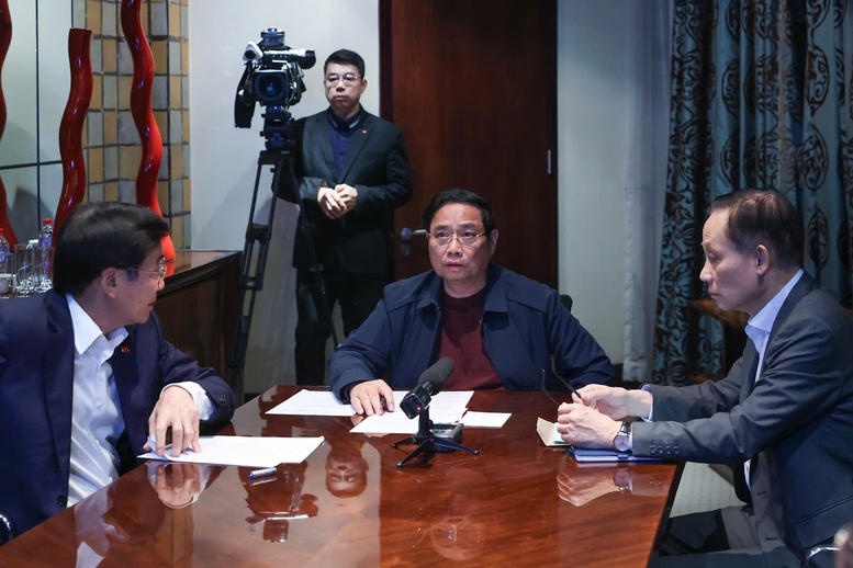 Từ Nam Phi, Thủ tướng chủ trì cuộc họp trực tuyến về ứng phó mưa lũ- Ảnh 2.