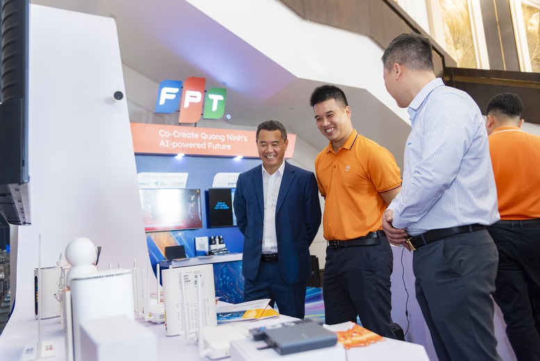 FPT sẵn sàng làm 'tổng công trình sư' phát triển KHCN, đổi mới sáng tạo ở Quảng Ninh- Ảnh 3. FPT sẵn sàng làm 'tổng công trình sư' phát triển KHCN, đổi mới sáng tạo ở Quảng Ninh- Ảnh 3.