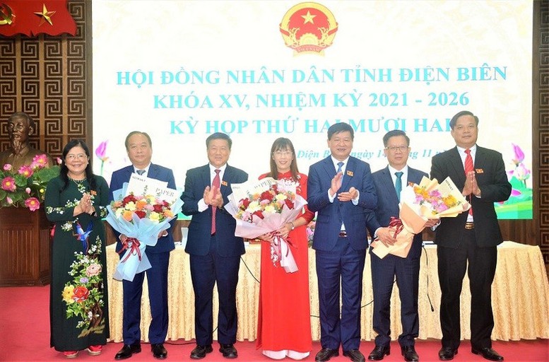 Phê chuẩn kết quả bầu, miễn nhiệm chức vụ Chủ tịch, Phó Chủ tịch UBND tỉnh Điện Biên- Ảnh 2. Phê chuẩn kết quả bầu, miễn nhiệm chức vụ Chủ tịch, Phó Chủ tịch UBND tỉnh Điện Biên- Ảnh 2.