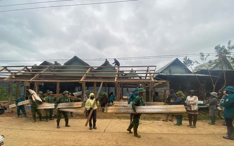 Đà Nẵng: Tiếp tục di dời các hộ dân khỏi khu vực sạt lở ở xã Hùng Sơn