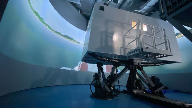 Công nghệ mô phỏng hàng hải Việt Nam lần đầu tiên đạt chuẩn quốc tế cao nhất- Ảnh 2. Công nghệ mô phỏng hàng hải Việt Nam lần đầu tiên đạt chuẩn quốc tế cao nhất- Ảnh 2.