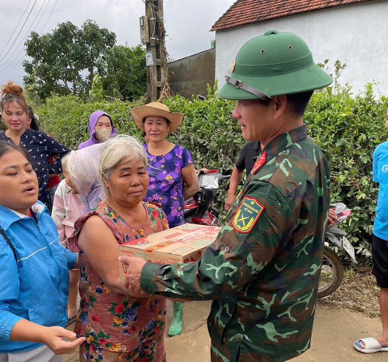 Sữa LOF Kun và những chuyến xe không ngừng nghỉ đi về phía đồng bào- Ảnh 6.