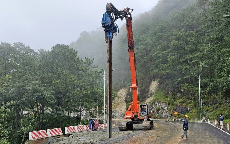 Lâm Đồng: Khôi phục lưu thông trên đèo Prenn từ 13h chiều nay