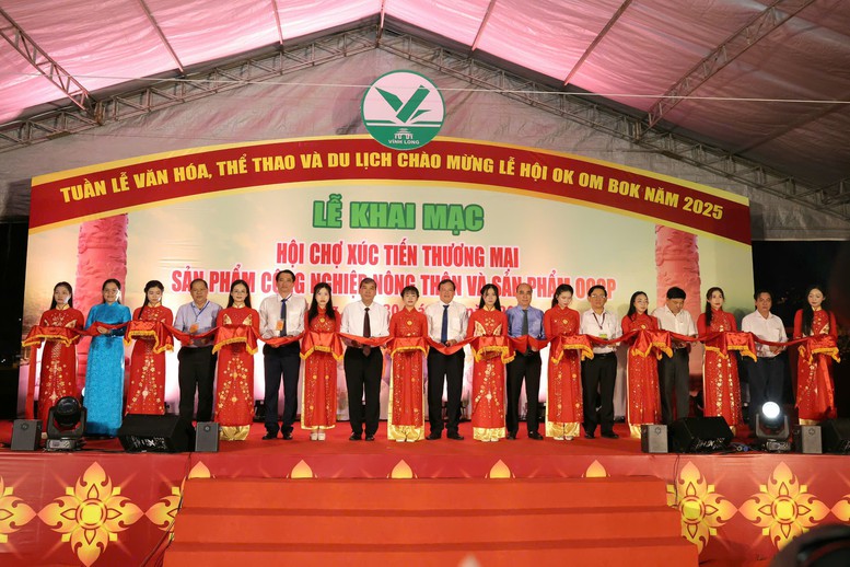 Vĩnh Long hút mạnh dòng vốn mới, kinh tế chuyển động tích cực- Ảnh 1. Vĩnh Long hút mạnh dòng vốn mới, kinh tế chuyển động tích cực- Ảnh 1.