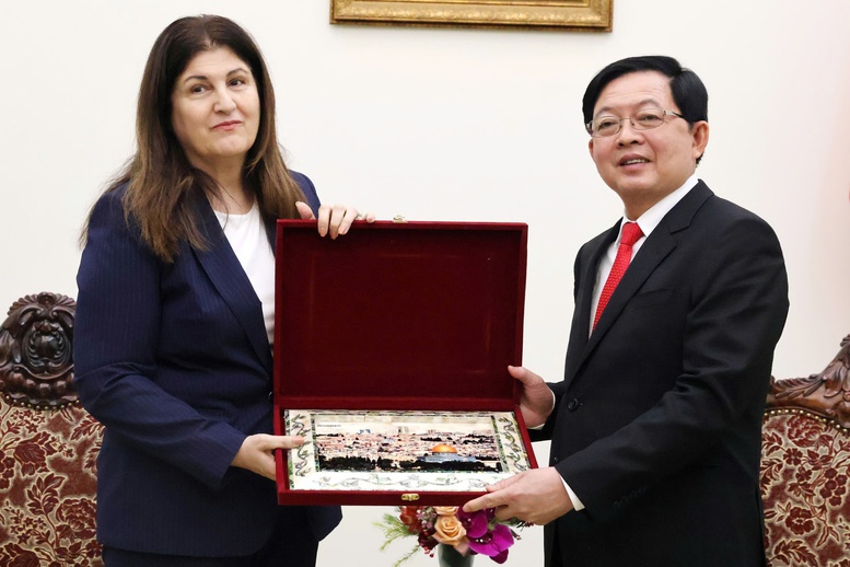 Phó Thủ tướng Hồ Quốc Dũng tiếp Bộ trưởng Ngoại giao và Kiều dân Palestine- Ảnh 2.