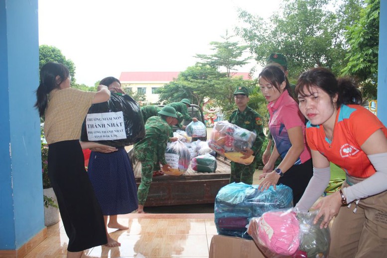 Không để khoảng cách địa lý tạo độ trễ trong cứu trợ nhân dân- Ảnh 6. Không để khoảng cách địa lý tạo độ trễ trong cứu trợ nhân dân- Ảnh 6.