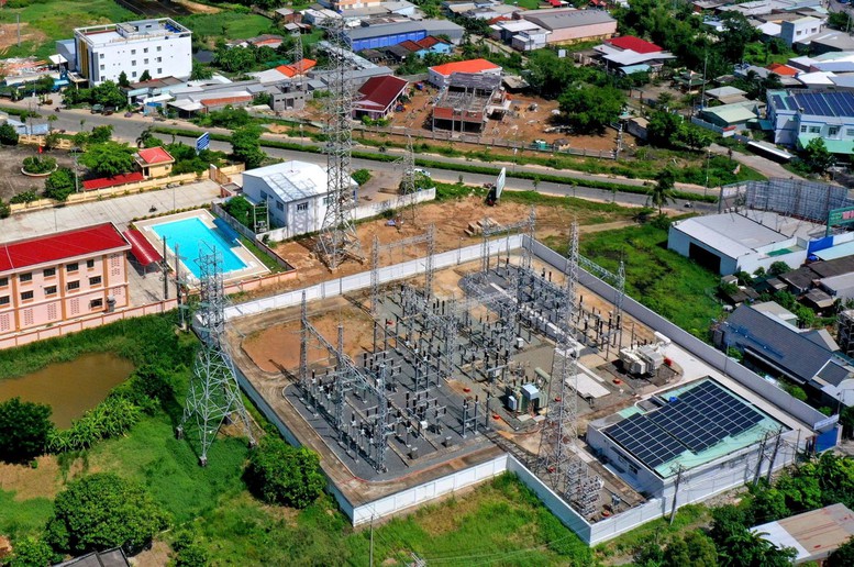 EVNSPC hoàn thành nhiều chỉ tiêu quan trọng về sản xuất kinh doanh và tài chính - Ảnh 2. EVNSPC hoàn thành nhiều chỉ tiêu quan trọng về sản xuất kinh doanh và tài chính - Ảnh 2.