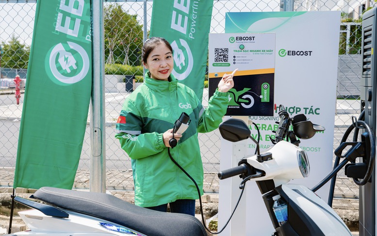 Grab hợp tác EBOOST mở rộng sử dụng xe điện tại Việt Nam