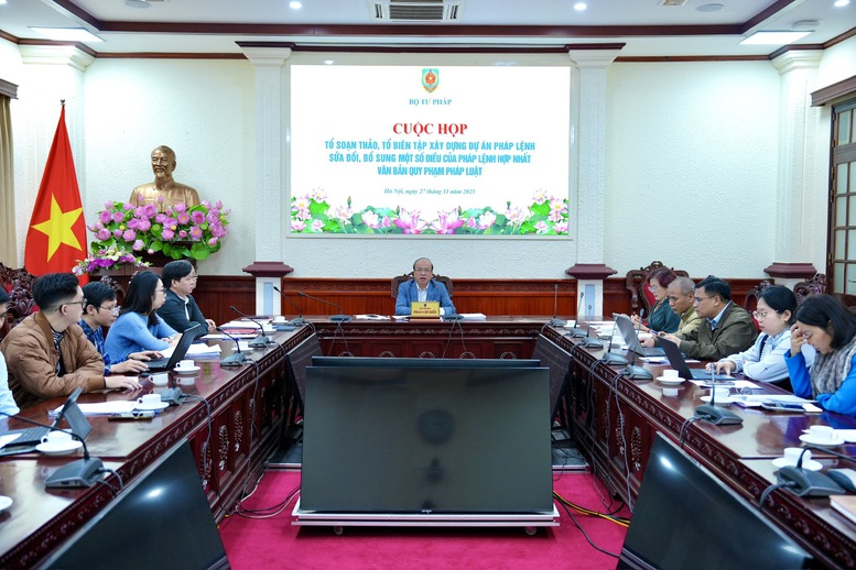 Rà soát kỹ lưỡng, xử lý dứt điểm bất cập trong hợp nhất văn bản- Ảnh 2. Rà soát kỹ lưỡng, xử lý dứt điểm bất cập trong hợp nhất văn bản- Ảnh 2.