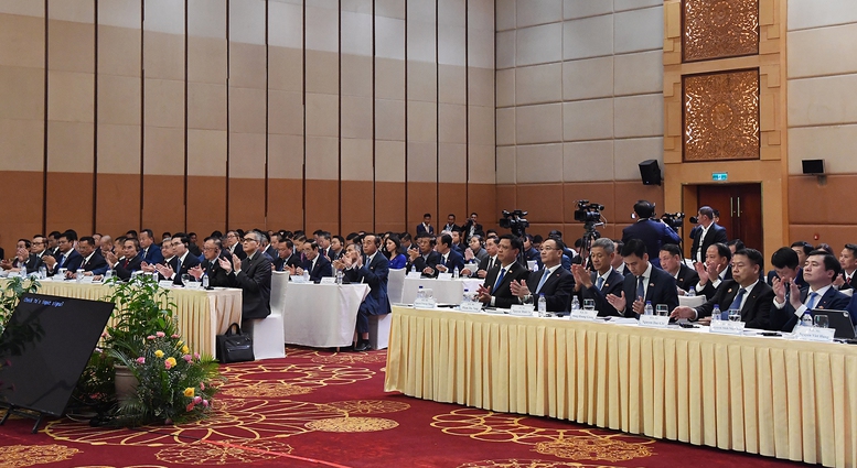 Hợp tác các địa phương biên giới Việt Nam, Campuchia đạt nhiều kết quả thiết thực- Ảnh 3. Hợp tác các địa phương biên giới Việt Nam, Campuchia đạt nhiều kết quả thiết thực- Ảnh 3.