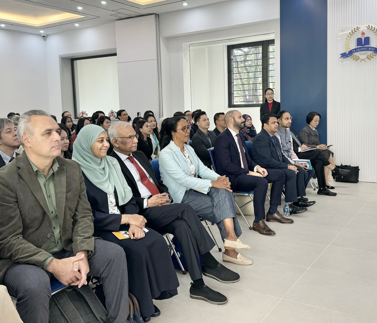 Học sinh Việt Nam tiếp cận mô hình đào tạo tiên tiến của WIPO- Ảnh 1. Học sinh Việt Nam tiếp cận mô hình đào tạo tiên tiến của WIPO- Ảnh 1.