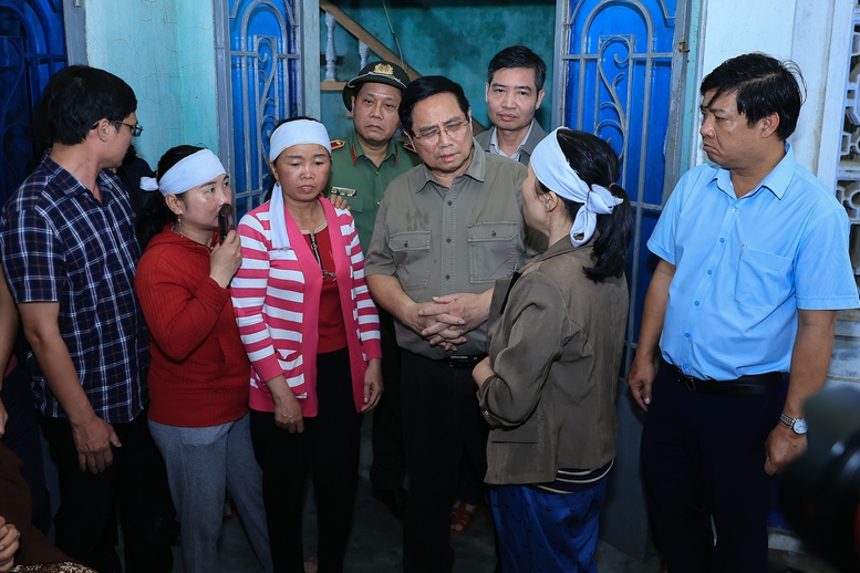 Thủ tướng: Triển khai "chiến dịch Quang Trung" thần tốc dựng lại nhà cho đồng bào bị thiên tai- Ảnh 5.