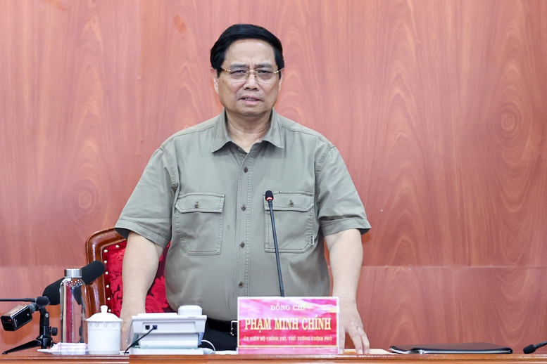 Thủ tướng: Triển khai "chiến dịch Quang Trung" thần tốc dựng lại nhà cho đồng bào bị thiên tai- Ảnh 13.