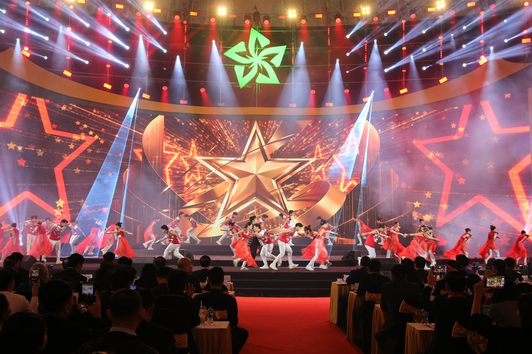 Thủ tướng: Tổ chức chuỗi sự kiện xúc tiến thương mại - đầu tư - văn hóa quốc gia, mang tầm vóc quốc tế- Ảnh 8. Thủ tướng: Tổ chức chuỗi sự kiện xúc tiến thương mại - đầu tư - văn hóa quốc gia, mang tầm vóc quốc tế- Ảnh 8.